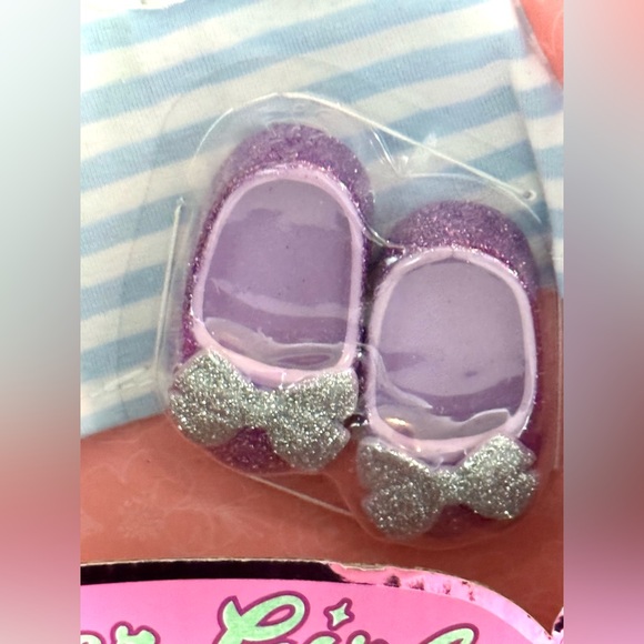 Glitter Girls Doll Clothes & Shoes Set - Picture 6 of 9